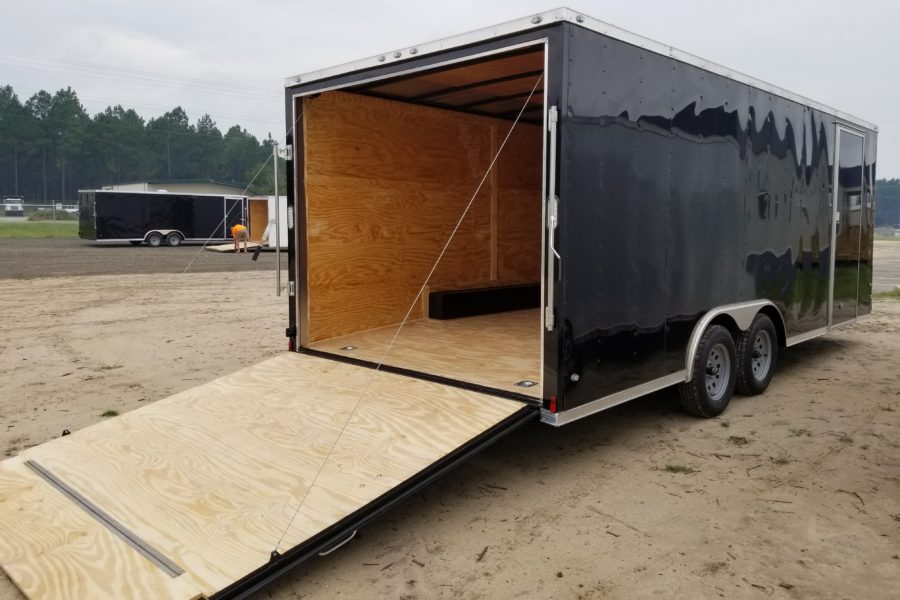 Enclosed trailer
